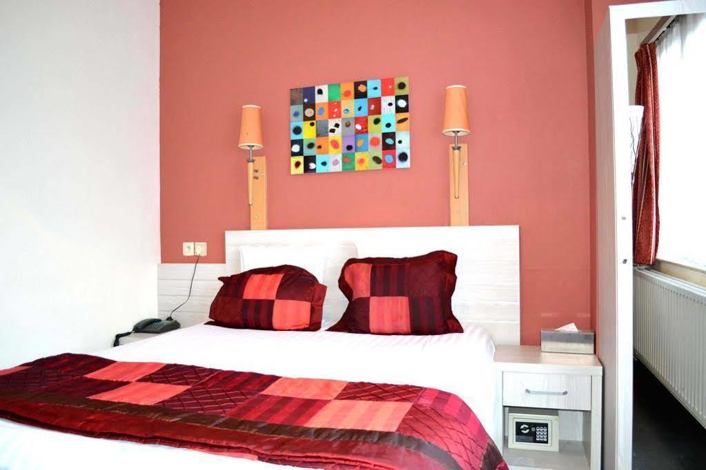 Hotel Auberge Van Strombeek Jette Exteriör bild