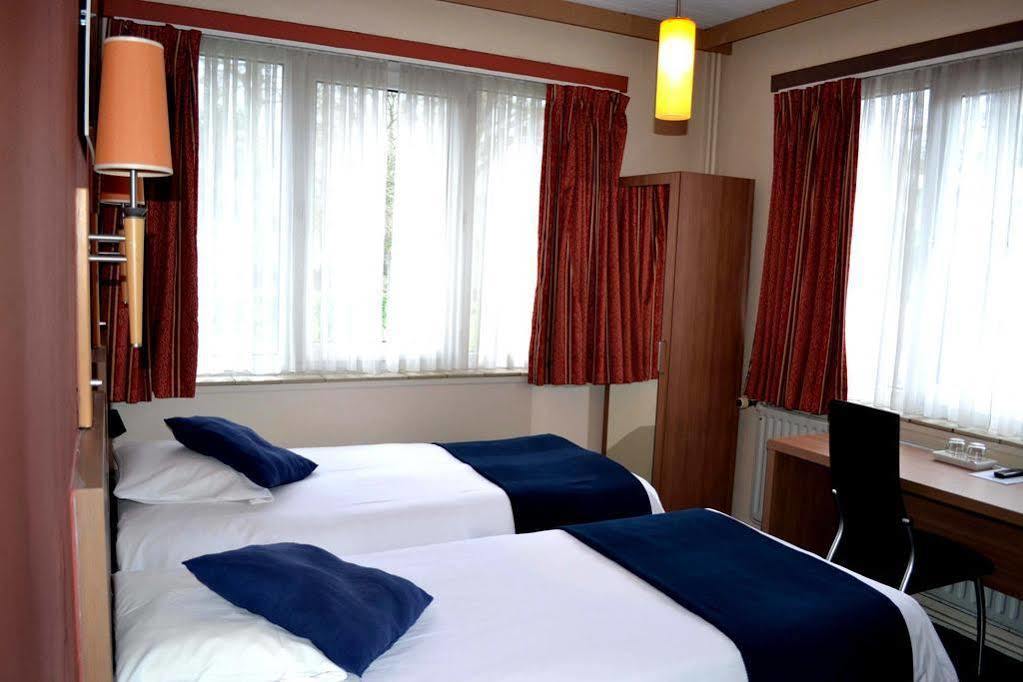 Hotel Auberge Van Strombeek Jette Exteriör bild