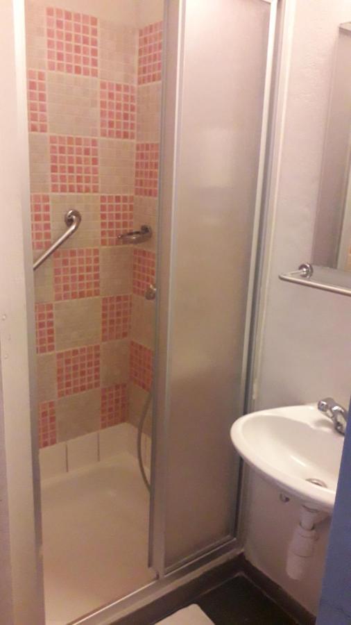 Hotel Auberge Van Strombeek Jette Exteriör bild