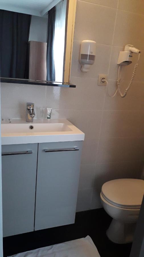 Hotel Auberge Van Strombeek Jette Exteriör bild