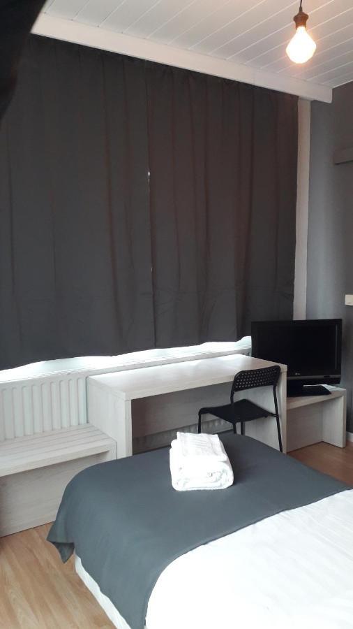Hotel Auberge Van Strombeek Jette Exteriör bild