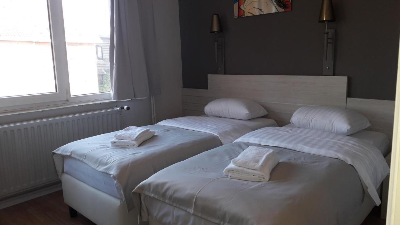 Hotel Auberge Van Strombeek Jette Exteriör bild