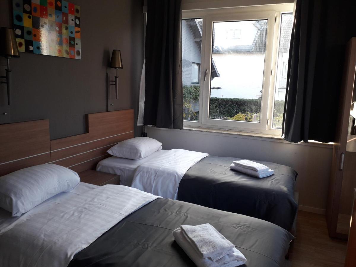 Hotel Auberge Van Strombeek Jette Exteriör bild