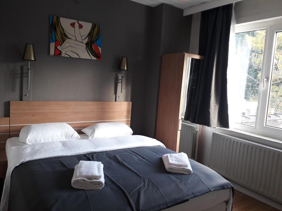 Hotel Auberge Van Strombeek Jette Exteriör bild