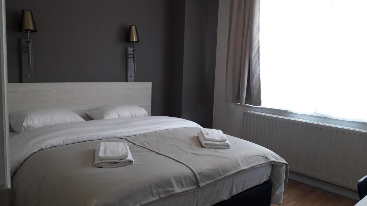 Hotel Auberge Van Strombeek Jette Exteriör bild