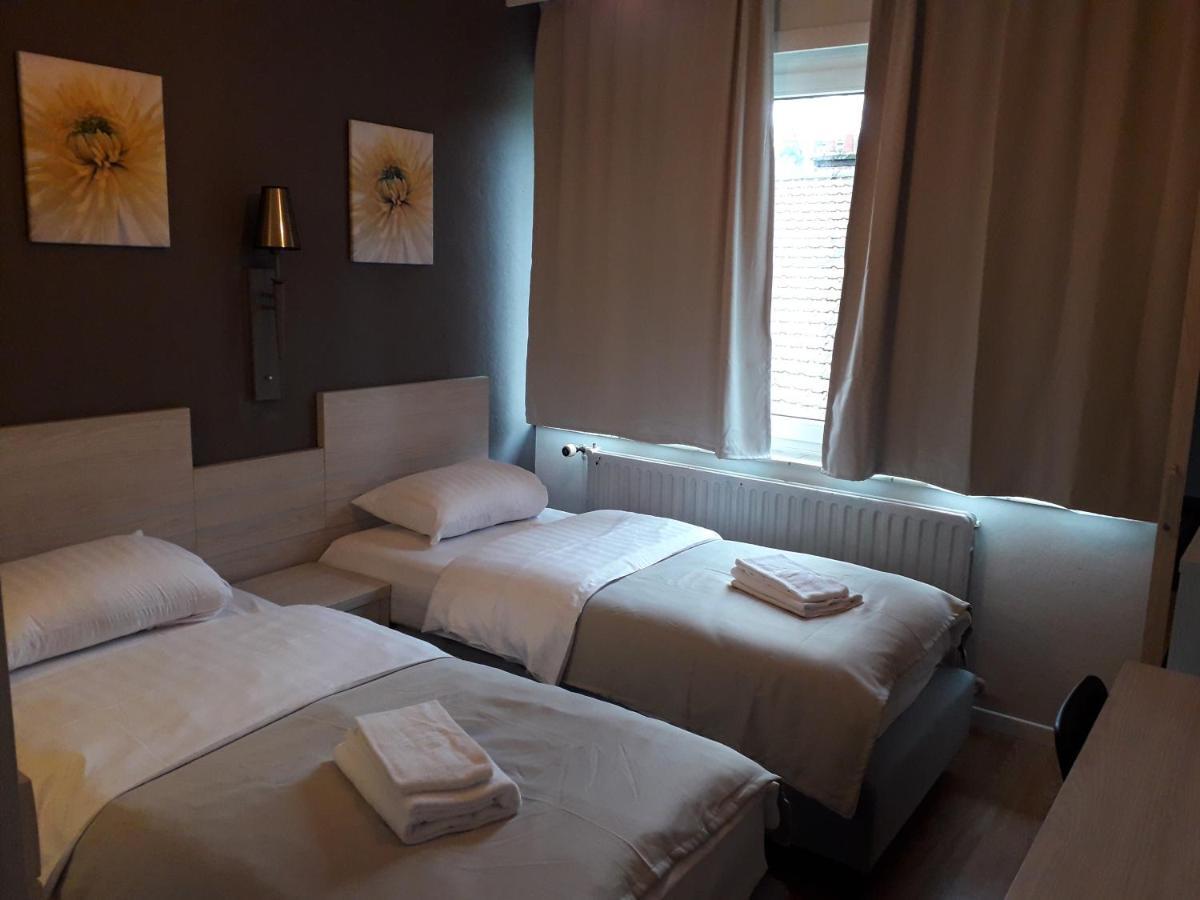 Hotel Auberge Van Strombeek Jette Exteriör bild