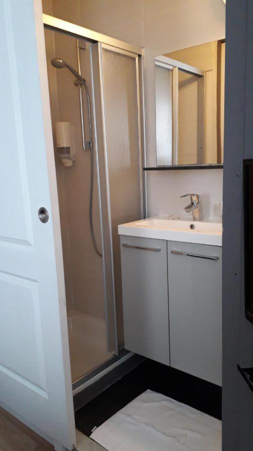 Hotel Auberge Van Strombeek Jette Exteriör bild